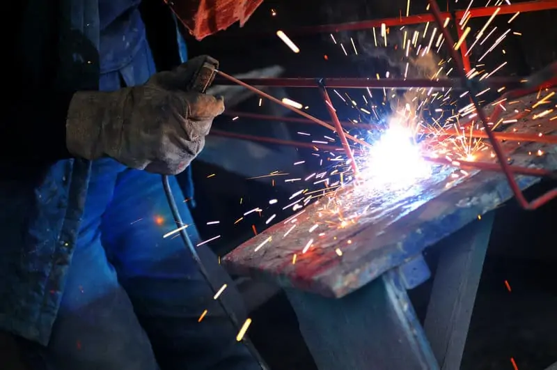 How hot is a welding arc