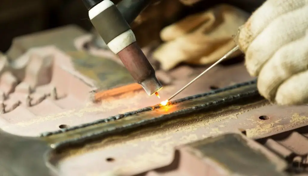 what-gas-do-you-use-for-tig-welding-beginner-welding-guide